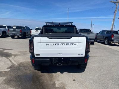 2025 GMC HUMMER EV Pickup — detail view