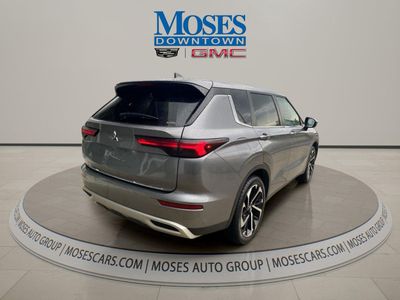 2023 Mitsubishi Outlander — detail view