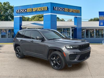 2023 Jeep Grand Cherokee — side profile view