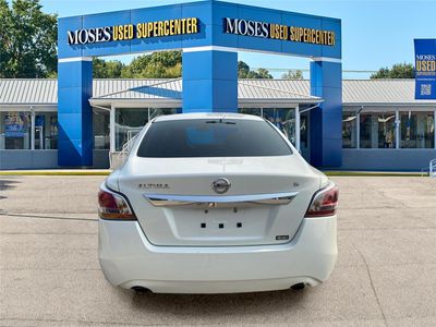 2015 Nissan Altima — side profile view