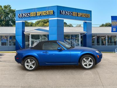 2006 Mazda Mazda MX-5 Miata — side profile view