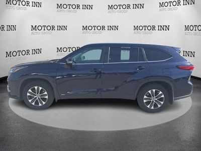 2023 Toyota Highlander — side profile view
