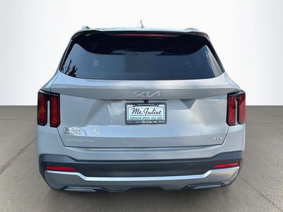 2025 Kia Sorento — detail view