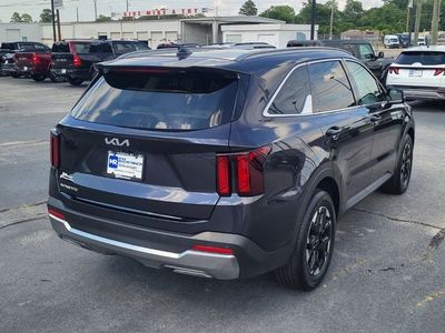 2025 Kia Sorento — side profile view