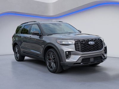 2025 Ford Explorer — detail view