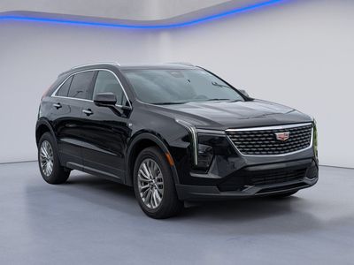 2025 Cadillac XT4 — detail view