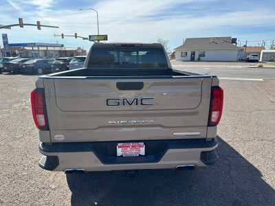 2022 GMC Sierra 1500 — interior view