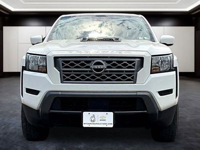 2022 Nissan Frontier — side profile view