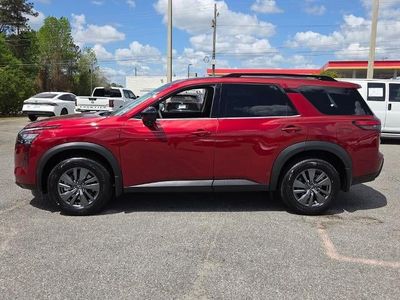 2026 Nissan Pathfinder — side profile view