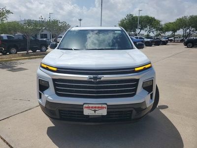 2026 Chevrolet Traverse — side profile view