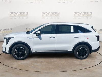 2026 Kia Sorento — side profile view