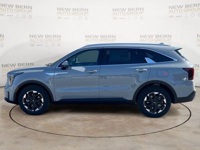 2026 Kia Sorento — side profile view