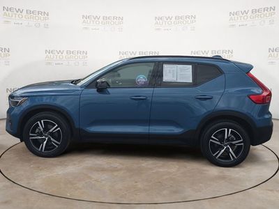 2023 Volvo XC40 — side profile view