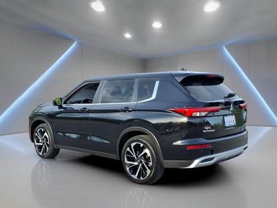 2024 Mitsubishi Outlander — rear three-quarter view
