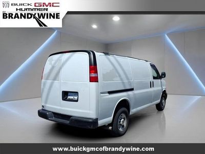 2019 GMC Savana Cargo 3500 — detail view