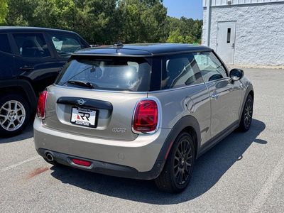 2020 MINI Cooper — detail view