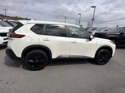 2023 Nissan Rogue — detail view