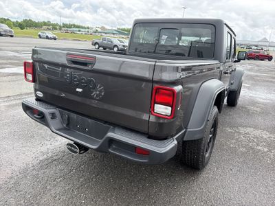 2024 Jeep Gladiator — detail view