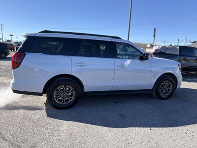 2025 Ford Expedition — detail view