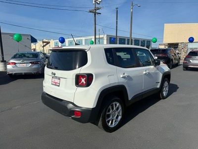 2023 Jeep Renegade — detail view