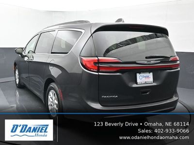 2022 Chrysler Pacifica — interior view