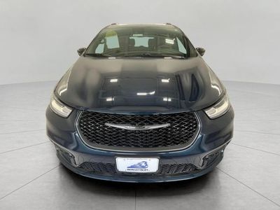 2025 Chrysler Pacifica — rear three-quarter view