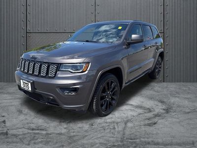 2020 Jeep Grand Cherokee — rear three-quarter view