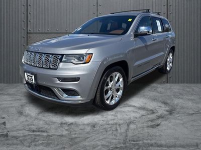 2021 Jeep Grand Cherokee — rear three-quarter view