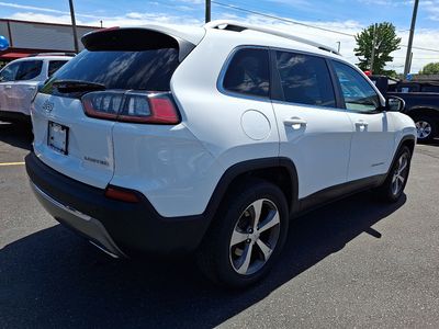 2020 Jeep Cherokee — detail view