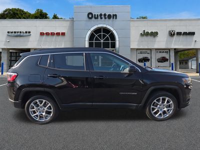 2022 Jeep Compass — side profile view