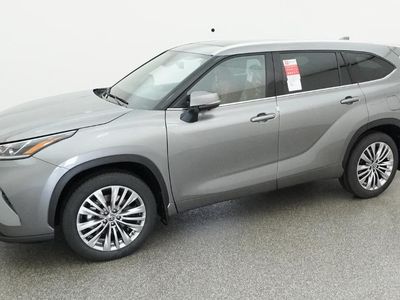 2026 Toyota Highlander — rear three-quarter view