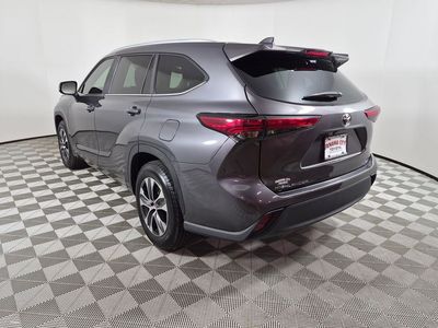 2023 Toyota Highlander — detail view