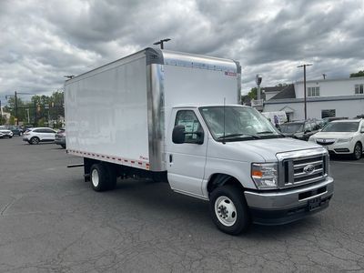 2025 Ford E-450SD — interior view