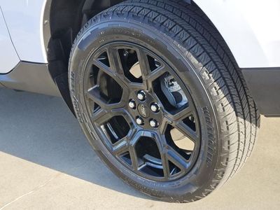 2025 Ford Maverick — detail view