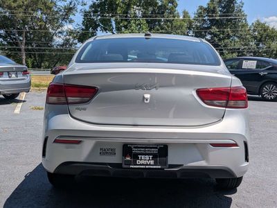 2022 Kia Rio — detail view