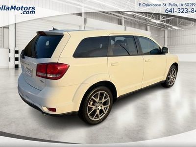 2014 Dodge Journey — rear three-quarter view