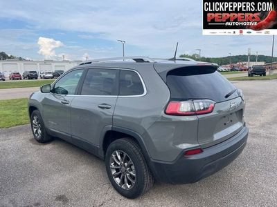 2020 Jeep Cherokee — detail view