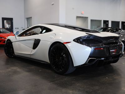 2017 McLaren 570GT — interior view