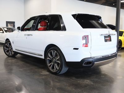 2023 Rolls-Royce Cullinan — interior view