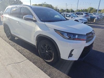 2019 Toyota Highlander — interior view