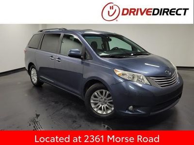 2017 Toyota Sienna — rear three-quarter view