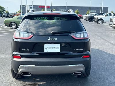 2021 Jeep Cherokee — interior view