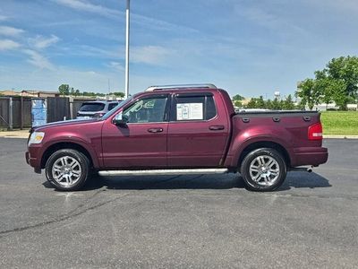 2008 Ford Explorer Sport Trac — interior view