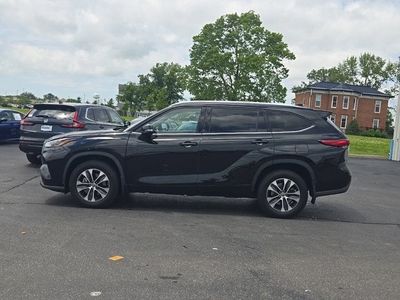 2021 Toyota Highlander — interior view