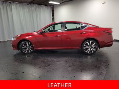 2020 Nissan Altima — detail view
