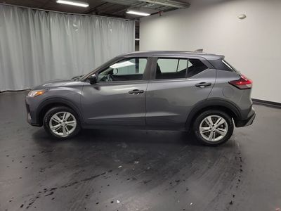 2022 Nissan Kicks — detail view