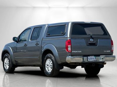 2016 Nissan Frontier — detail view