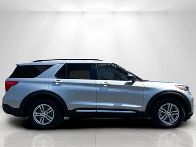 2023 Ford Explorer — side profile view
