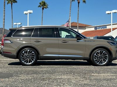 2025 Lincoln Aviator — side profile view