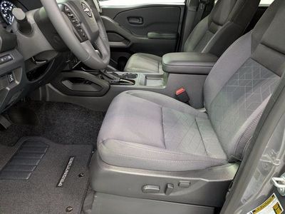 2026 Nissan Frontier — detail view